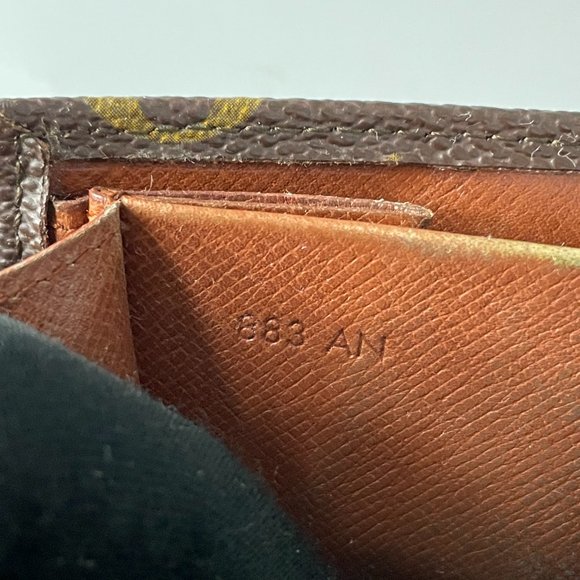 💯% Authentic Vintage Louis Vuitton Monogram Elise Trifold Canvas Leather Wallet - Picture 8 of 14